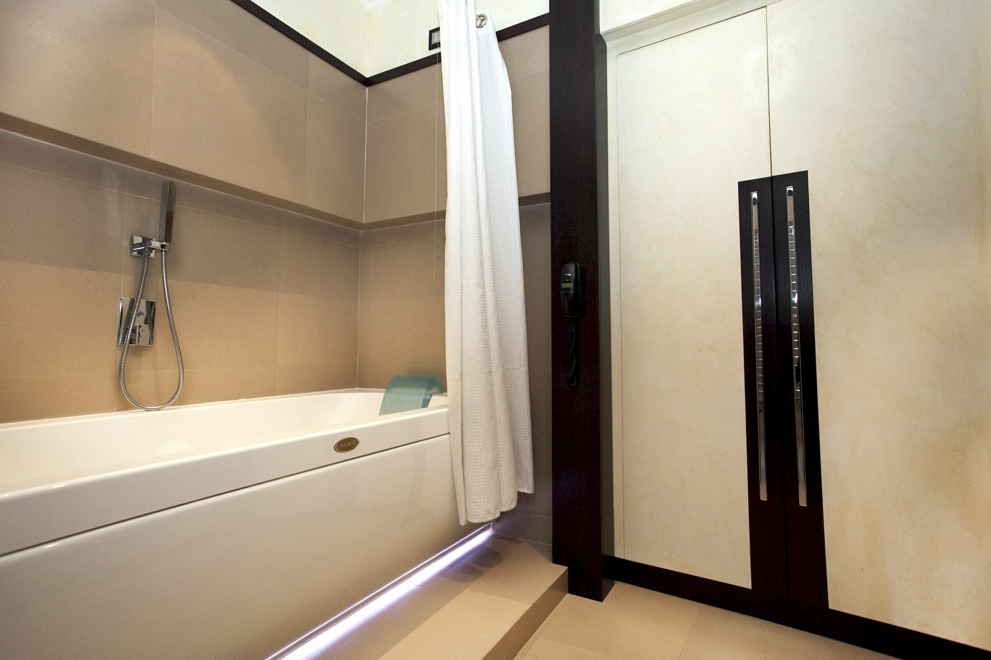 Les Fleurs Luxury House Gasthuis 3*